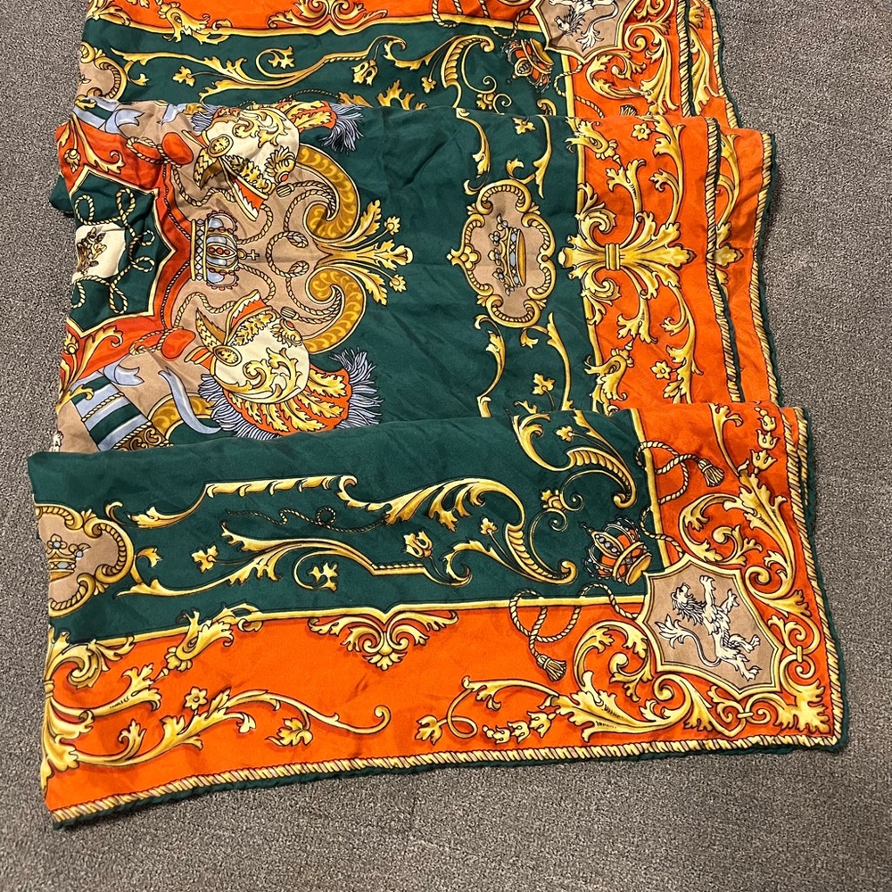 Vtg Empire Echo Scarfs Inc Silk 30”x30” Winged Horses Imperial Crown - Picture 4 of 6